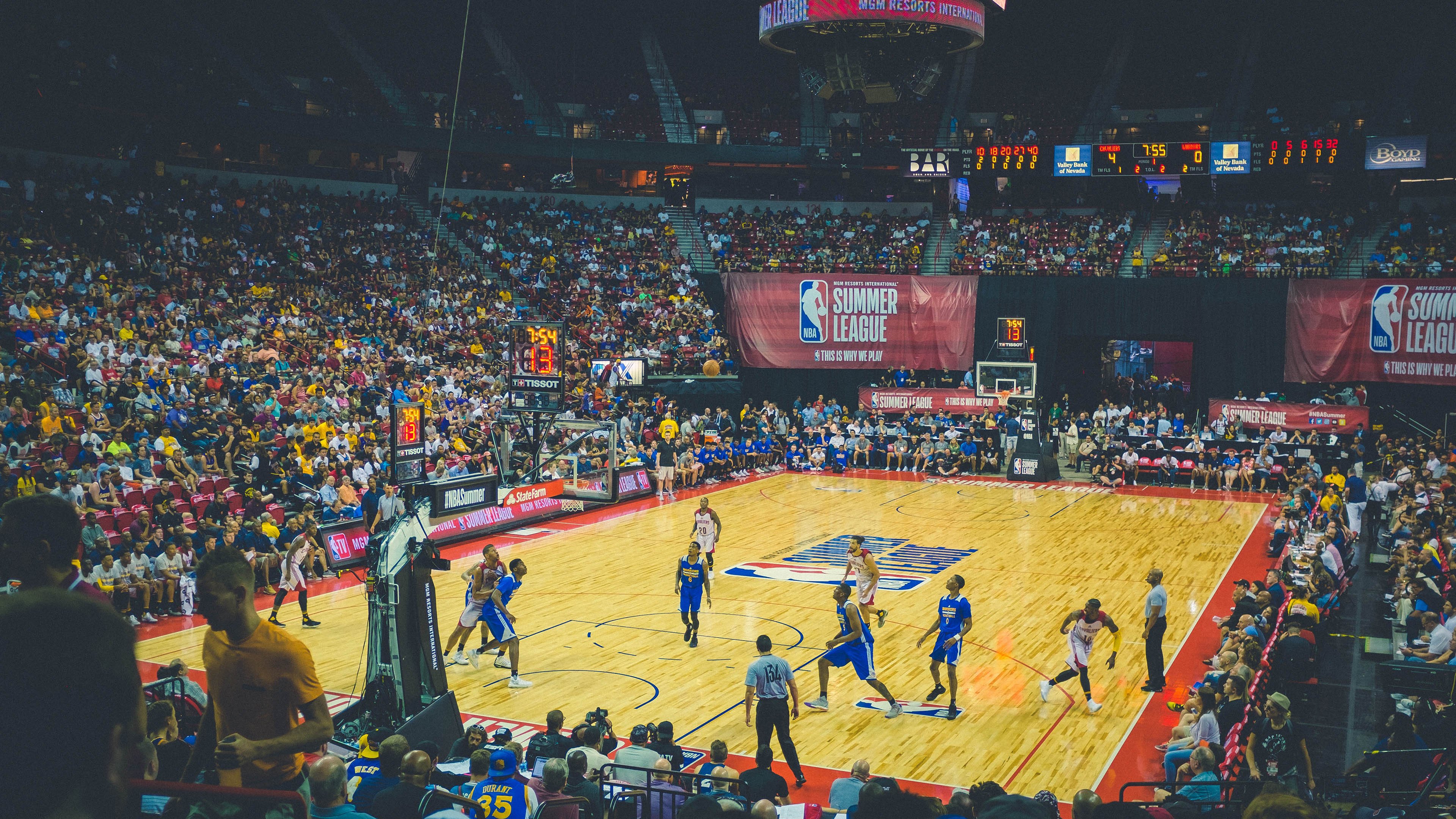 山西队力克国王，锡安惊艳四座，一场跨越篮球文化的胜利